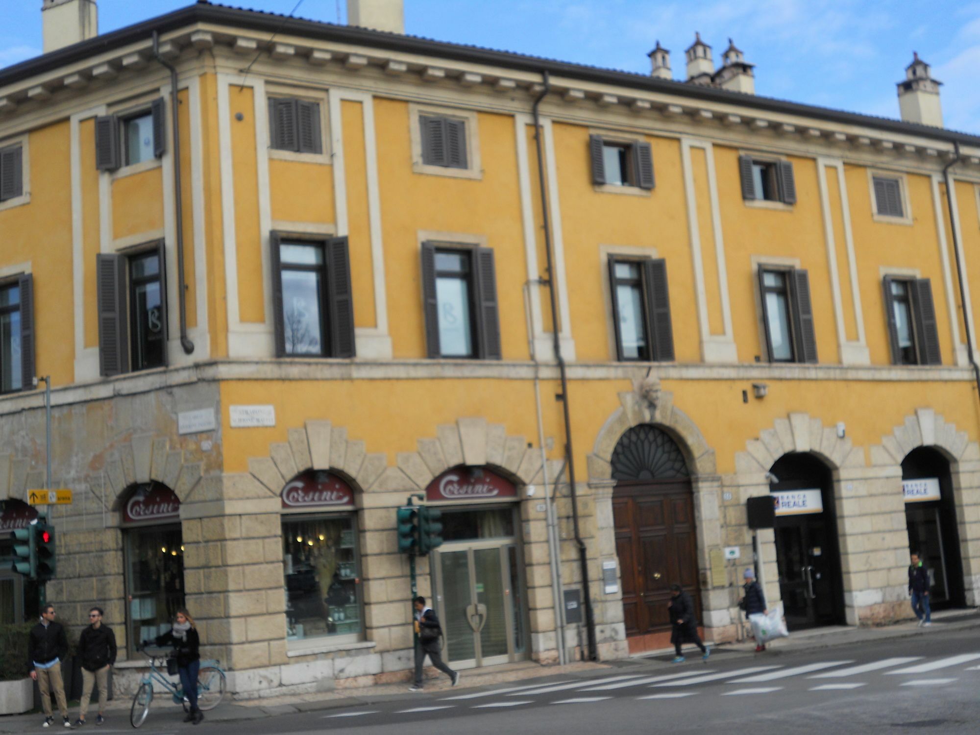 - Centre Verona